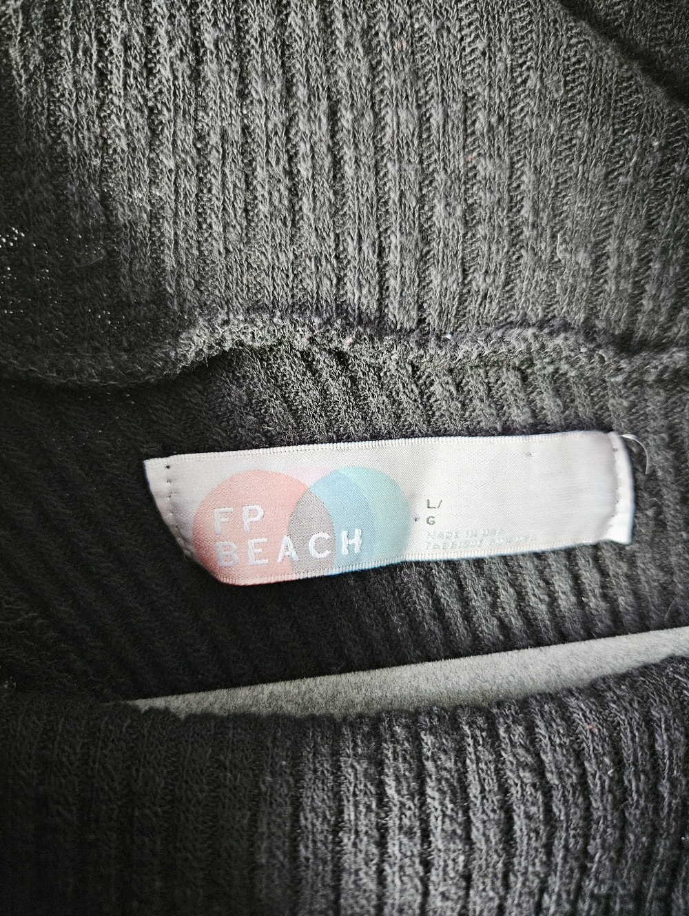 Free People Beach World Traveler Cowl Neck Pullover Size L Black Split Back Top - Picture 4 of 6